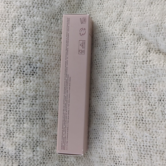 Wander Beauty Nude Illusion Liquid Foundation in Rich Deep, 30ml/1.01fl oz - Picture 8 of 11